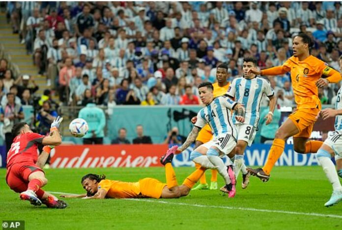 Argentina defeats Netherlands, qualifies for semi-final