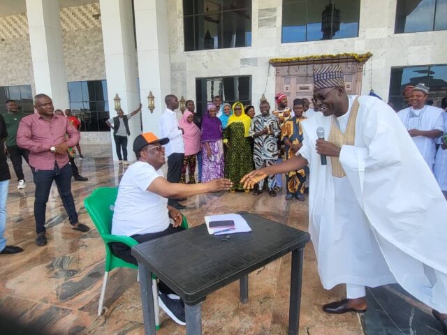 dfe401d1-5c87-4a6b-b152-2f9447737524