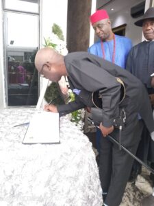 Ohanaeze Ndigbo Pays Condolence Visit to Iwuanyanwu Family