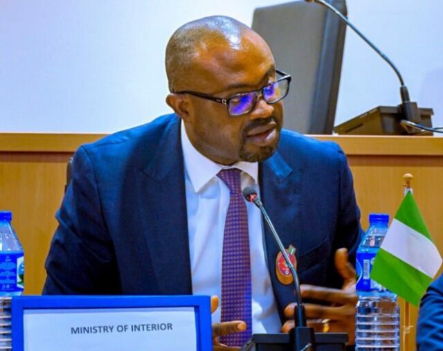 Federal Gov't Keeps Mum Over Reported Escape Of Inmates From Flood