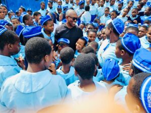 Peter Obi with the students 