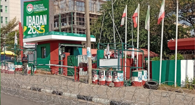 Police Cordon Off PDP National Secretariat Amid Leadership Crisis • Channels Television